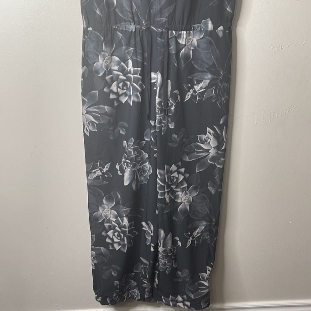 Fig Floral Jumpsuit - Picture 4 of 9
